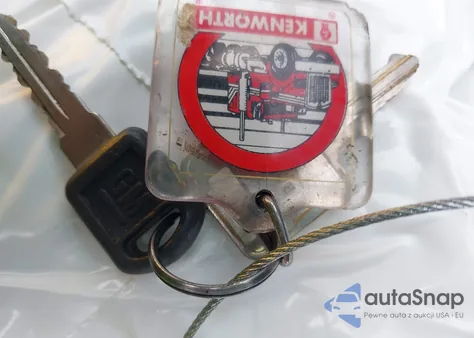 1997 Chevrolet C1500 Fleetside from USA, damaged, VIN 1GCEC14W3VZ256685